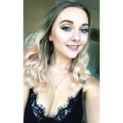 Profile Picture of Alice (@AliceMcleavy) on Twitter