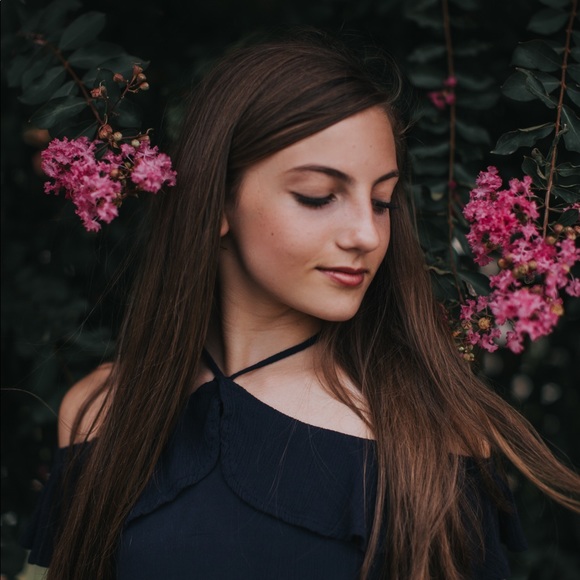 Profile Picture of Alex Woznyk (@anwoznyk) on Poshmark