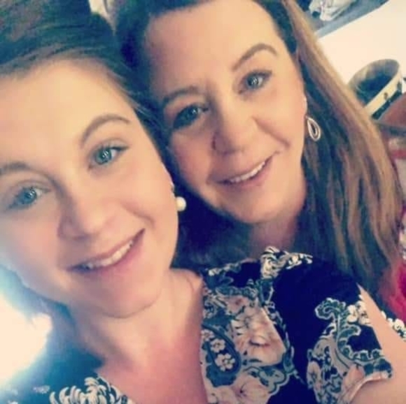 Profile Picture of Carolyn Austin haase (@auscsra) on Poshmark