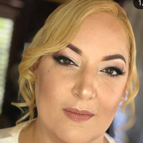 Profile Picture of Luz Calderon (@luly3410) on Poshmark