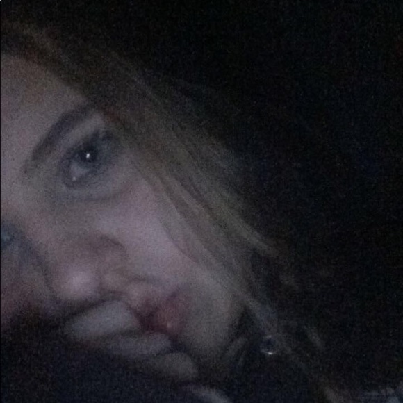 Allie Pankiewicz - Poshmark Profile Picture of Allie Pankiewicz (@alliep02) on Poshmark