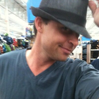Profile Picture of Patrick Tessier (@GeekTessier) on Twitter