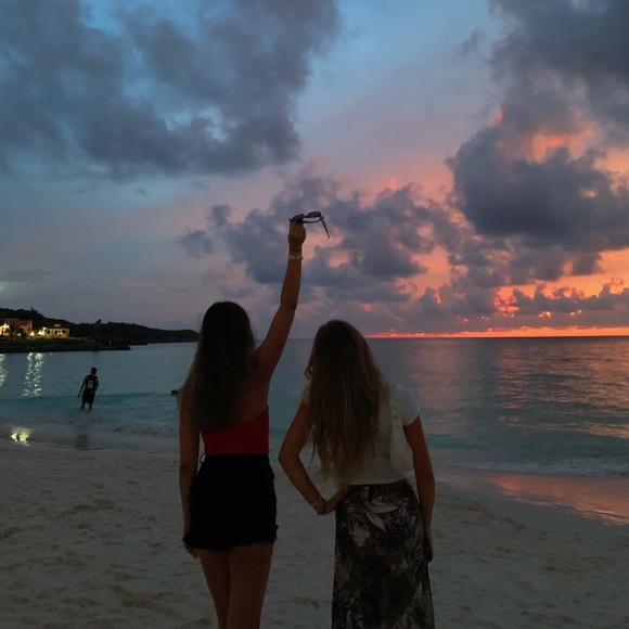 Profile Picture of Kristine Mokrytsky (@kmokrytsky) on Poshmark