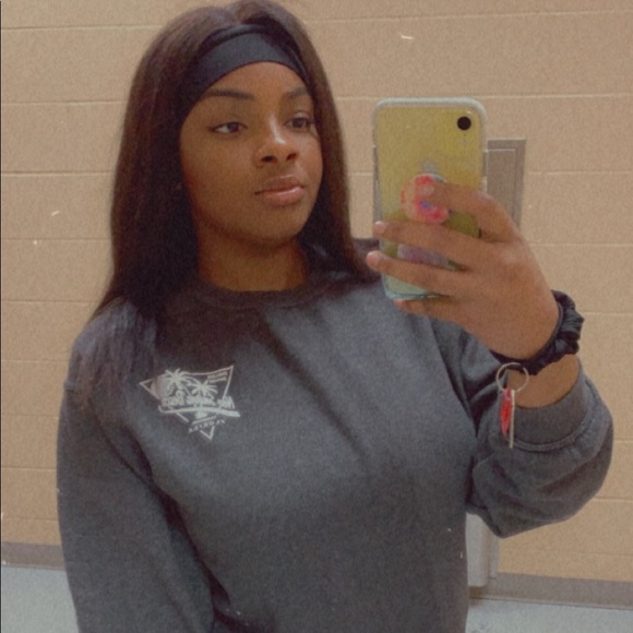 Profile Picture of Aaliyah Jones (@kashfineass) on Poshmark