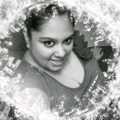 Profile Picture of Vicky ♥ (@vicky_olvera) on Twitter