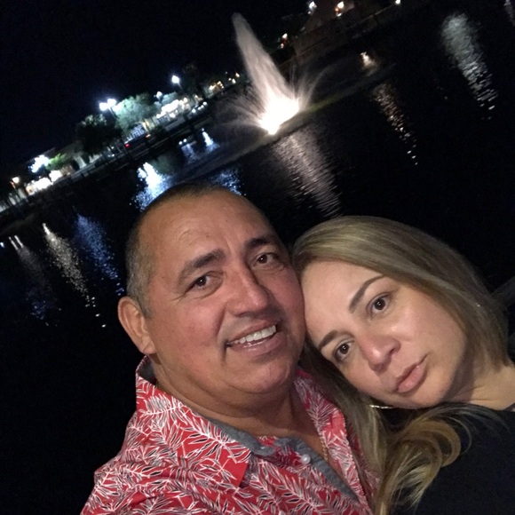 Profile Picture of Enrique Quintero (@enriquequint565) on Poshmark