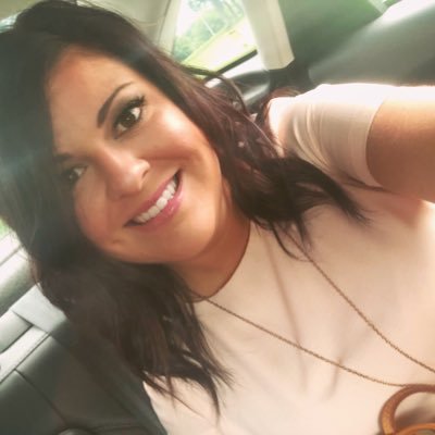 Profile Picture of Lisa Torrence (@Lisa_Torr) on Twitter