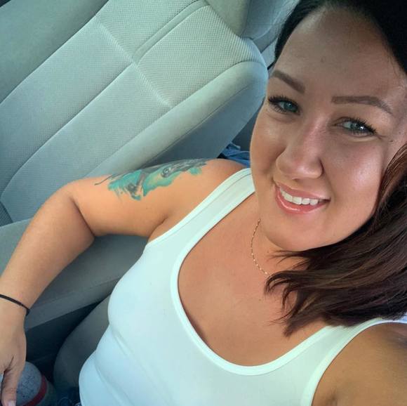 Profile Picture of Crystal Guilliams (@cguilliams) on Poshmark