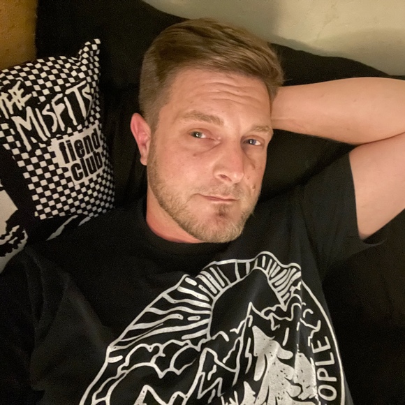 Profile Picture of Ryan Atkinson (@0rion510) on Poshmark
