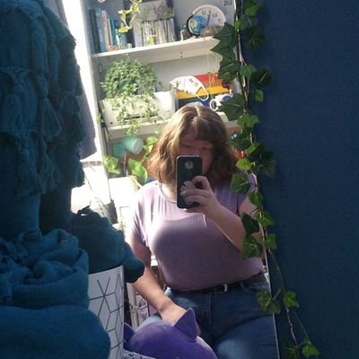 Profile Picture of Haley Hawk (@HaleyHawk6) on Twitter