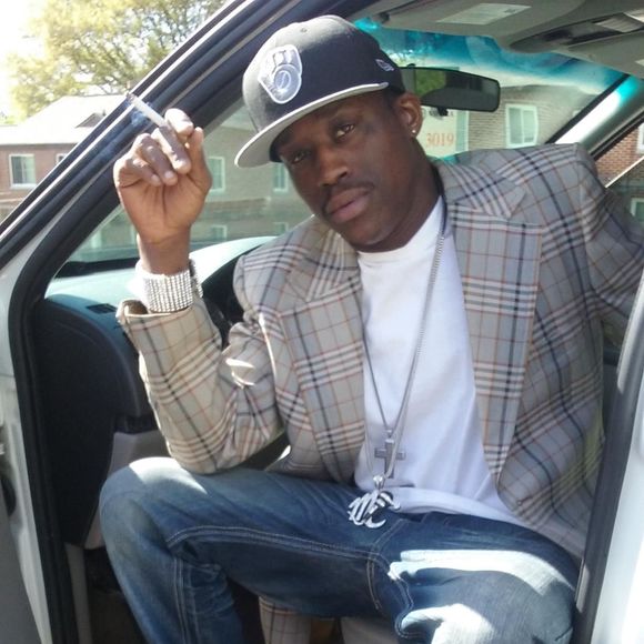 Profile Picture of David Green (@greendavid823) on Poshmark