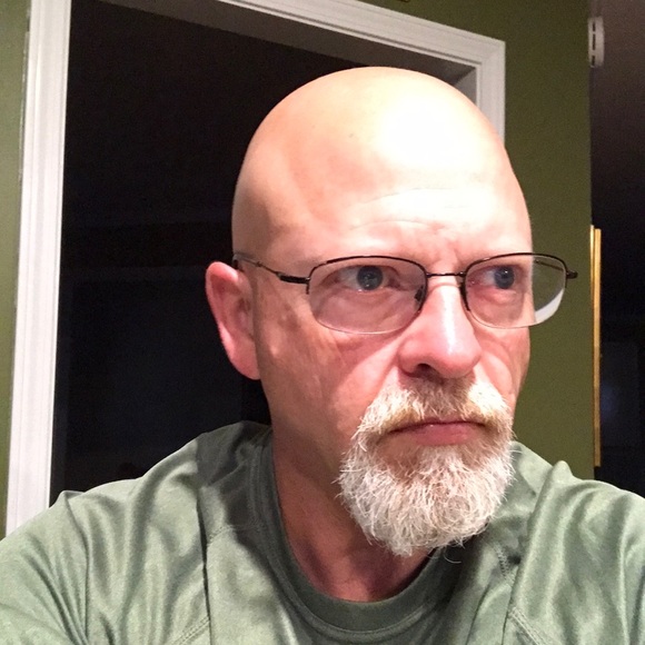 Profile Picture of Bobby Cox (@bcox54) on Poshmark