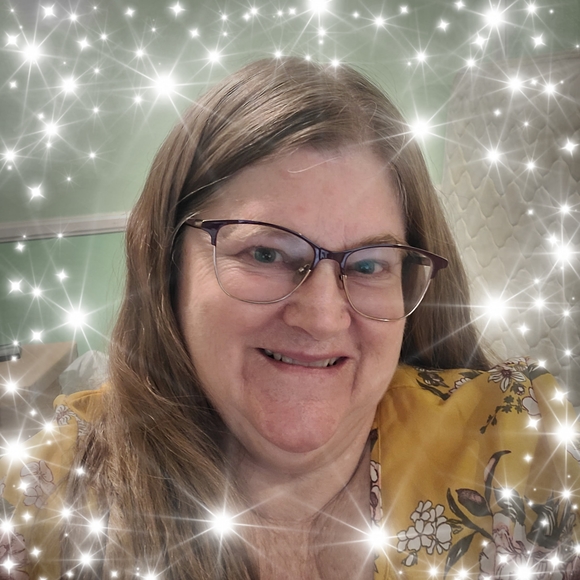 Profile Picture of Pamela Bone (@fotopam58) on Poshmark