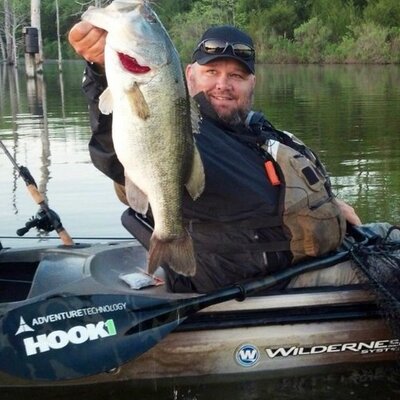 Profile Picture of Chad Hoover (@KnotRight) on Twitter