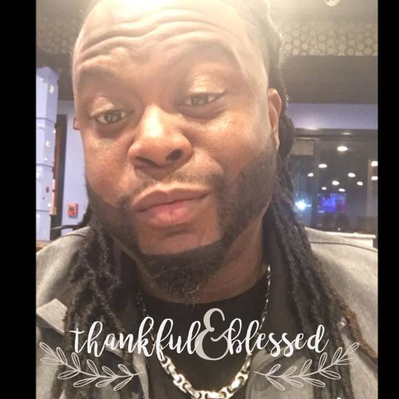 Profile Picture of Derrick Coleman (@singblkboy) on Poshmark