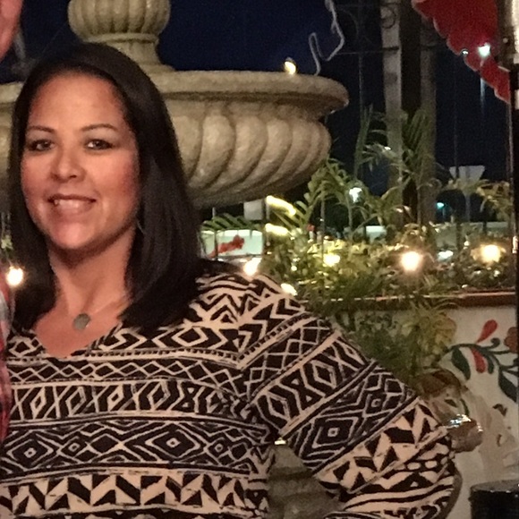 Profile Picture of Monica Mohr (@mohr92) on Poshmark