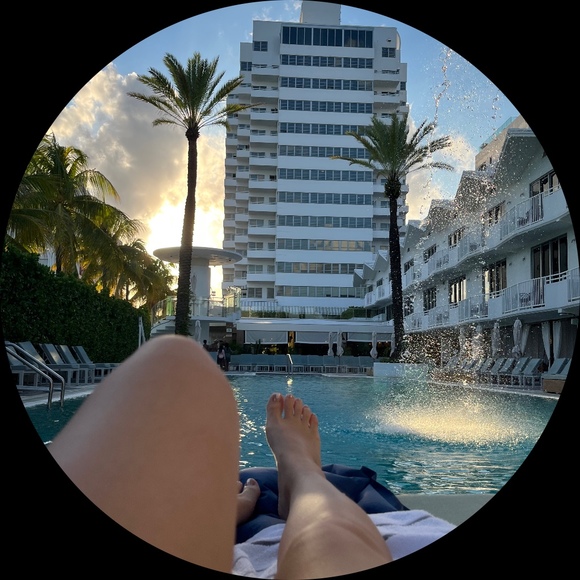 Profile Picture of Rieko Takada (@saeko0111) on Poshmark