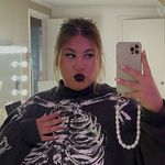 Profile Picture of ʜᴇᴀᴛʜᴇʀ ᴄʜᴇʏᴇɴɴᴇ ʀᴀᴄʜᴇʟ (@heatherschaddelee) on Instagram