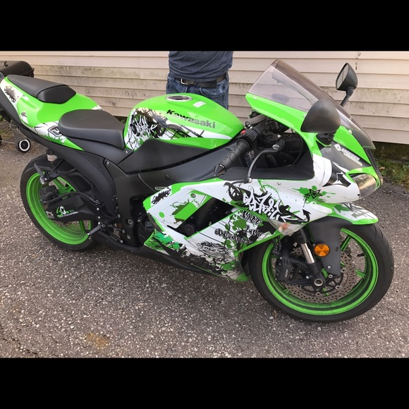 Profile Picture of Cody Fox (@hockey1998) on Poshmark