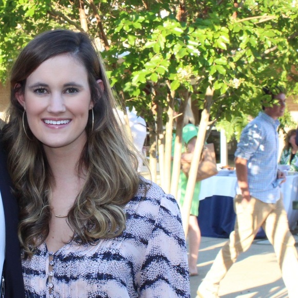 Profile Picture of Kenslee Daughtridge (@kwdaught) on Poshmark