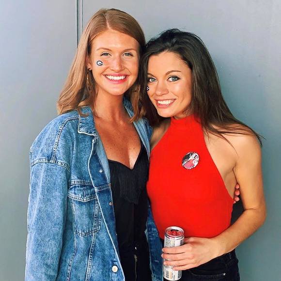 Profile Picture of Lydia Schultz (@lyddiejane) on Poshmark