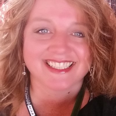 Profile Picture of Carrie Watters (@@jessebwatters) on Twitter