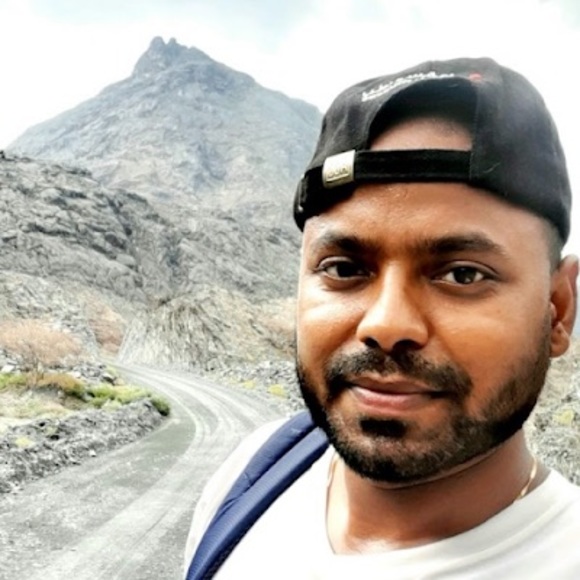Profile Picture of Akshay Anand (@akshay_anand) on Poshmark