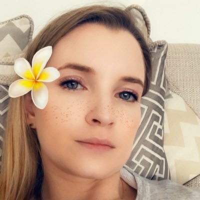 Profile Picture of Jenny Hatton (@JenDHatton) on Twitter