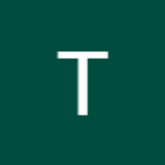 Profile Picture of Tracy Ozimek (@ozimektracy) on Poshmark