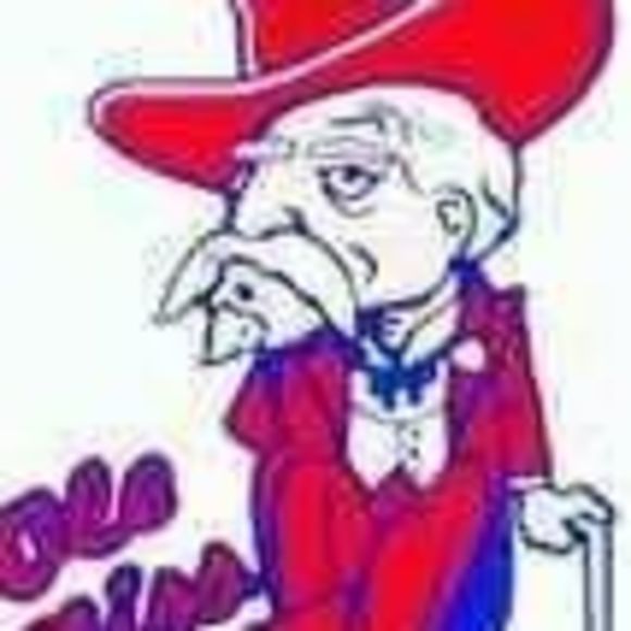 Profile Picture of Barry Douglas (@barrydgls) on Poshmark