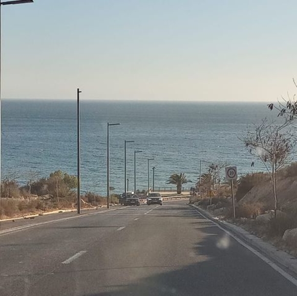 Profile Picture of Simo Simo (@mohsimo) on Poshmark