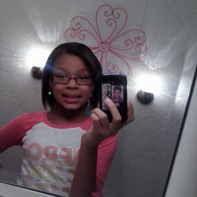 Profile Picture of Athena Ellis (@AthenaMalik12) on Twitter