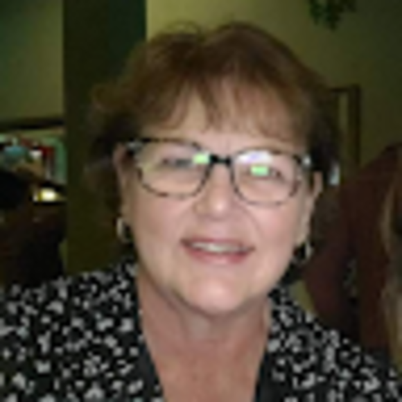 Profile Picture of Judy Garthwaite (@jgarthwaite) on Poshmark