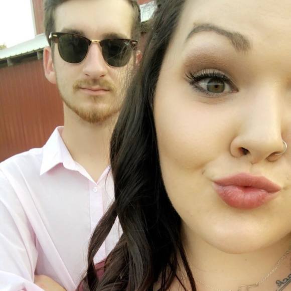 Profile Picture of Caitlin Mackenzie (@caitlinmacks) on Poshmark