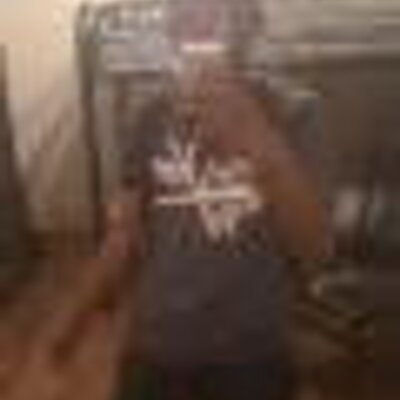 Profile Picture of Everett Wilkins (@FreakyZoe1993) on Twitter