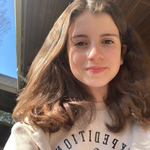 Profile Picture of Veronica Alarcon (@veronicaalarcom) on Poshmark