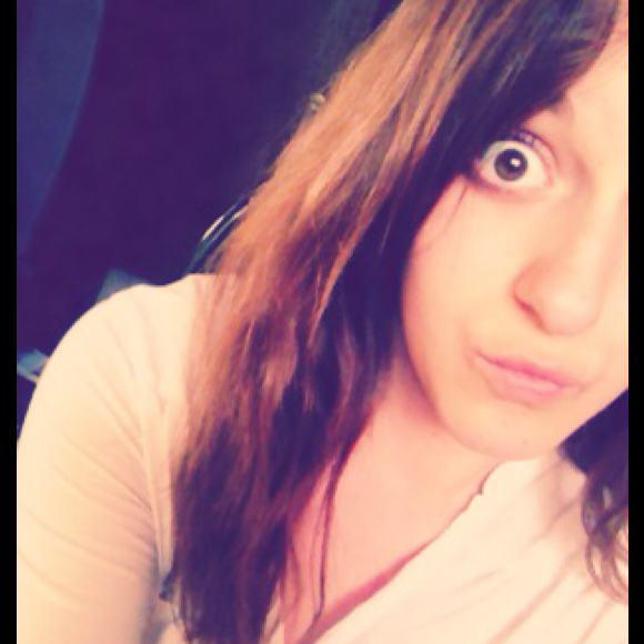 Profile Picture of Olivia Crain (@livvv_london453) on Poshmark