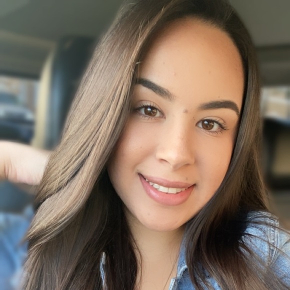 Profile Picture of Chakira C. (@chakiteriyaki) on Poshmark