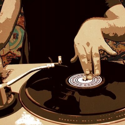 Profile Picture of Ernest Davidson (@djernied) on Twitter