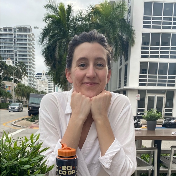 Hannah Shireman - Poshmark Profile Picture of Hannah Shireman (@hshirema) on Poshmark