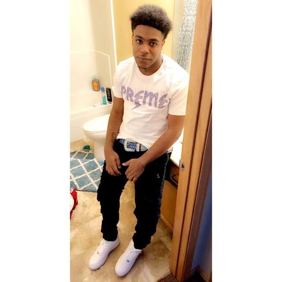 Profile Picture of Yg Fornito (@tggd) on Poshmark