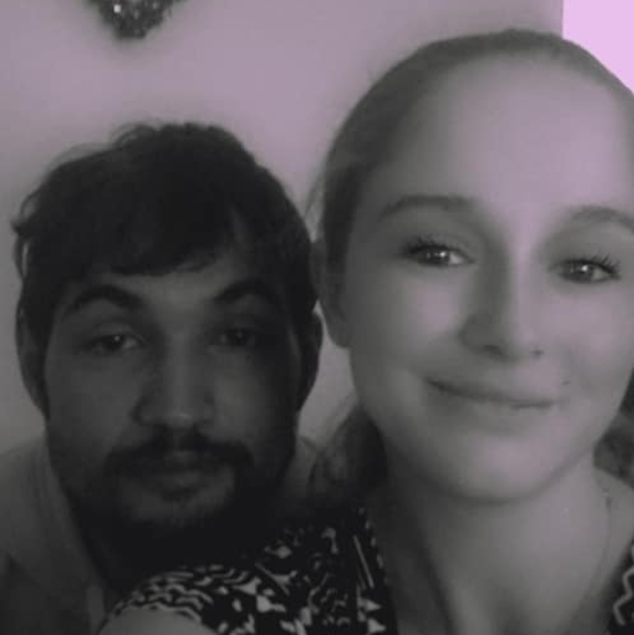 Profile Picture of Crystie Lynn (@crystieleandro) on Poshmark