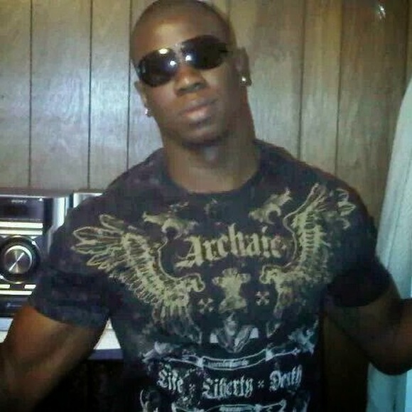 Profile Picture of Julson Dornevil (@jdornevil007) on Poshmark