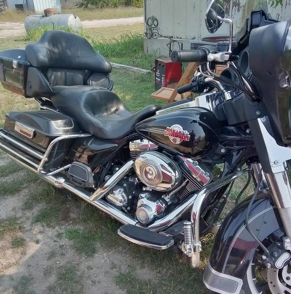 Profile Picture of James Garner (@jamesgarner058) on Poshmark