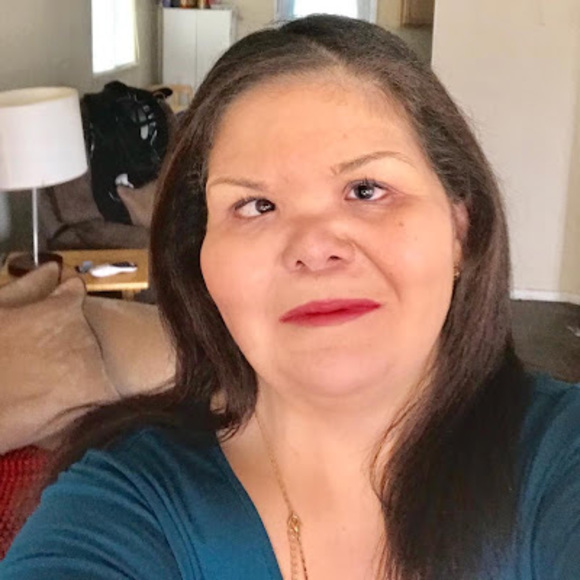 Profile Picture of Cindy Gamble (@cynthiacgamble) on Poshmark