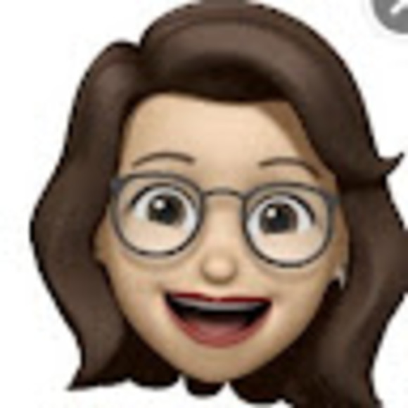 Profile Picture of Irmak Howison (@howisoncscc) on Poshmark