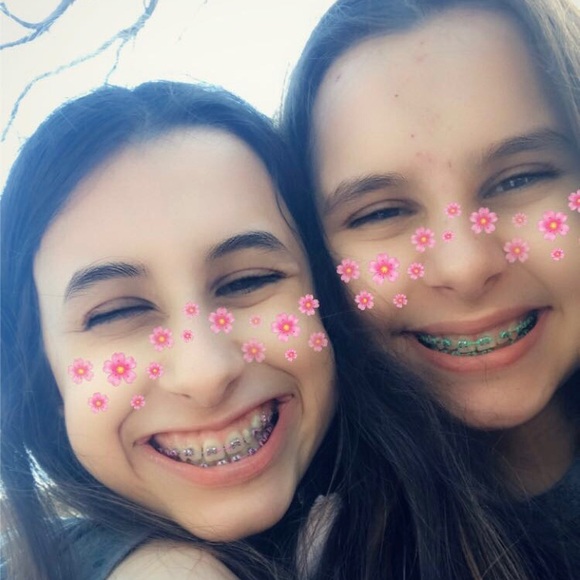 Profile Picture of Alexa Koustas (@alexakoustas) on Poshmark