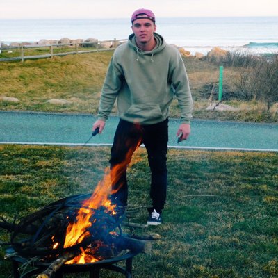 Profile Picture of Taylor Potter (@TPotter_11) on Twitter