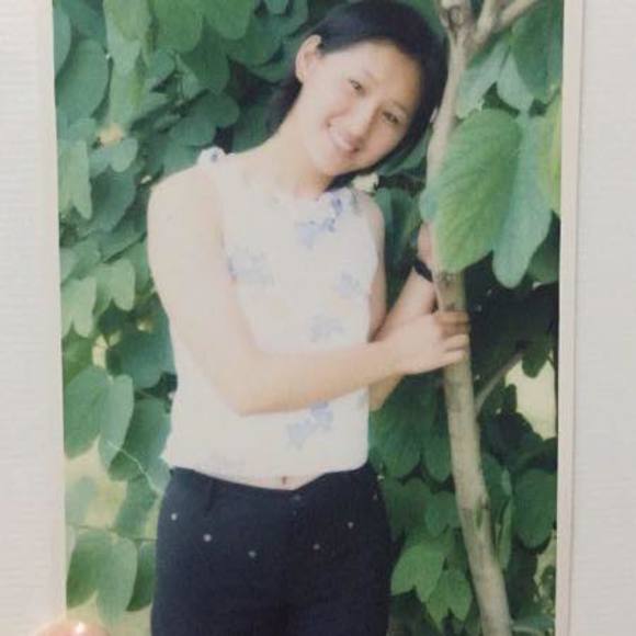 Profile Picture of Taoyu Zhong (@taoyuzhong) on Poshmark