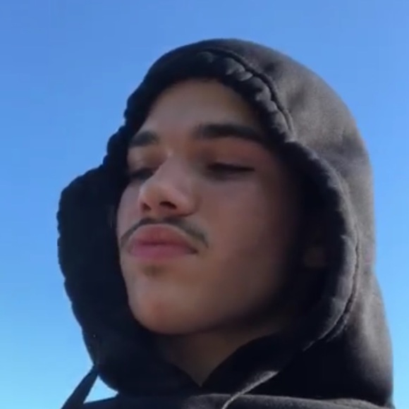 Profile Picture of Danny Alarcon (@dannyxant) on Poshmark